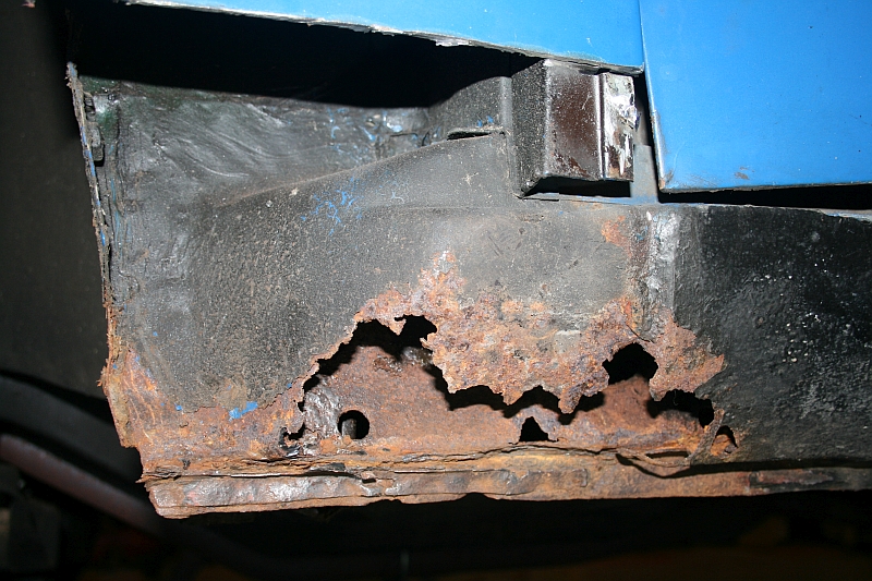 L Front Sill.jpg