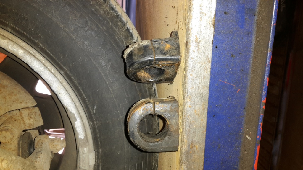 Very worn rack bushes