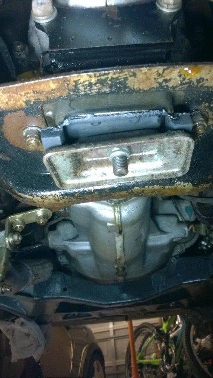 gearbox mount 3.jpg