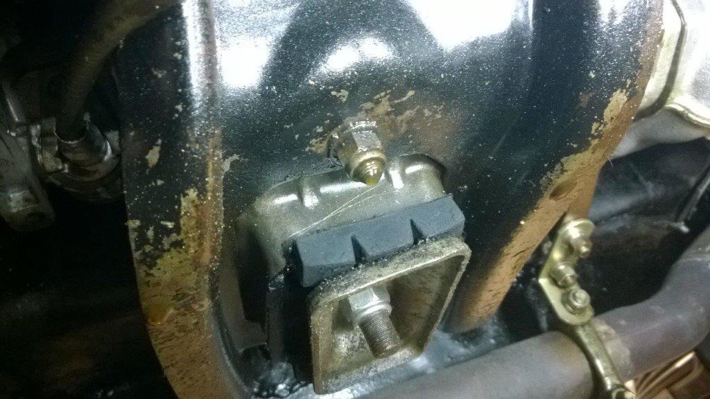 gearbox mount 5.jpg