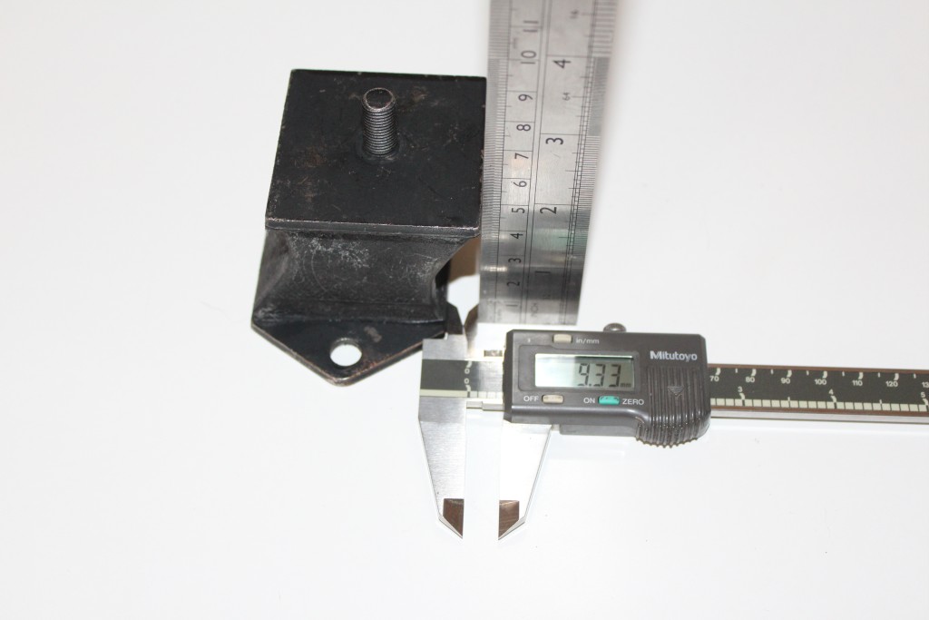 Engine Mount3.JPG