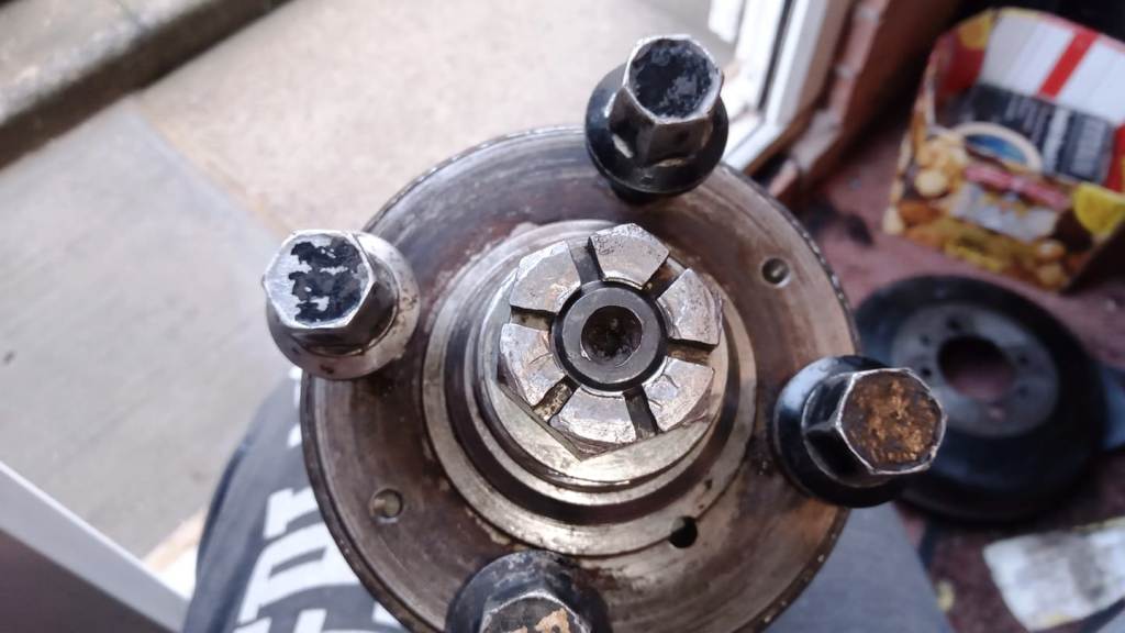 Rear hub holes.jpg