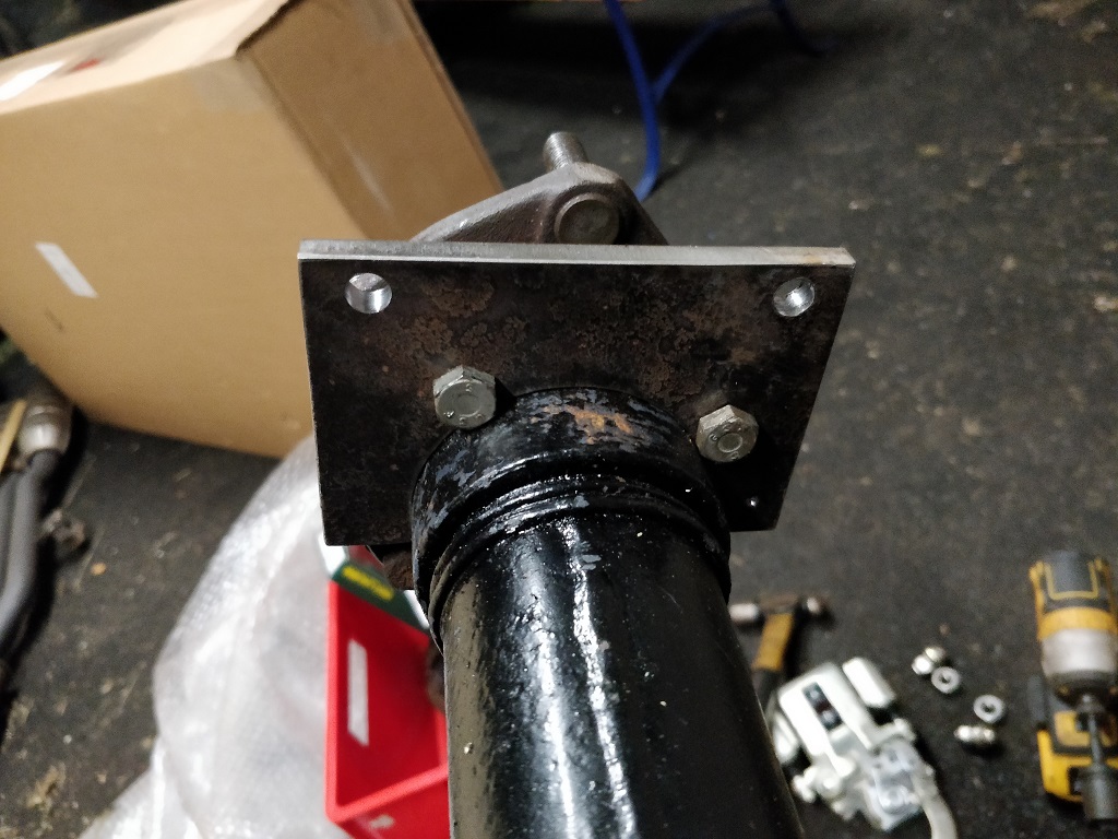 bracket fitted