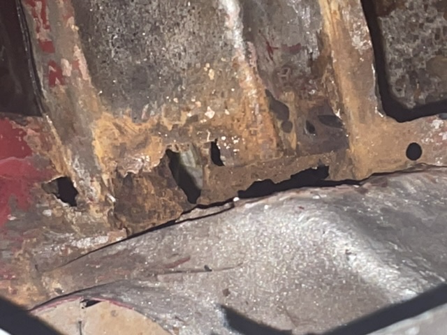 What’s left of the bumper mount/chassis rail connector