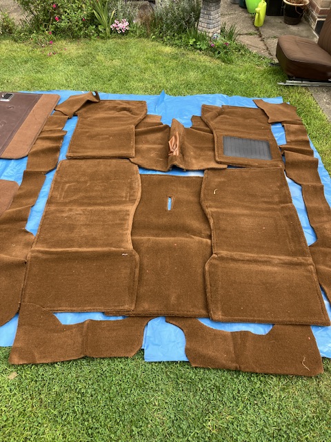 New carpet set