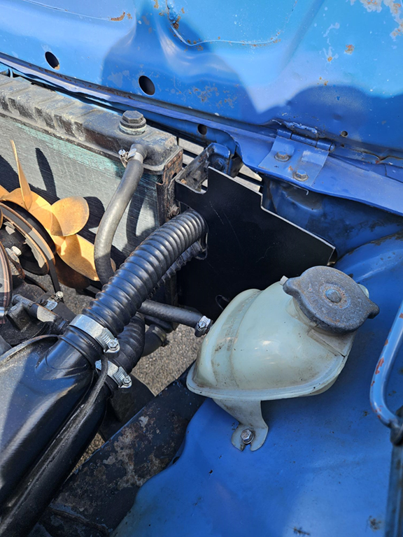 Cowl - airbox side.png