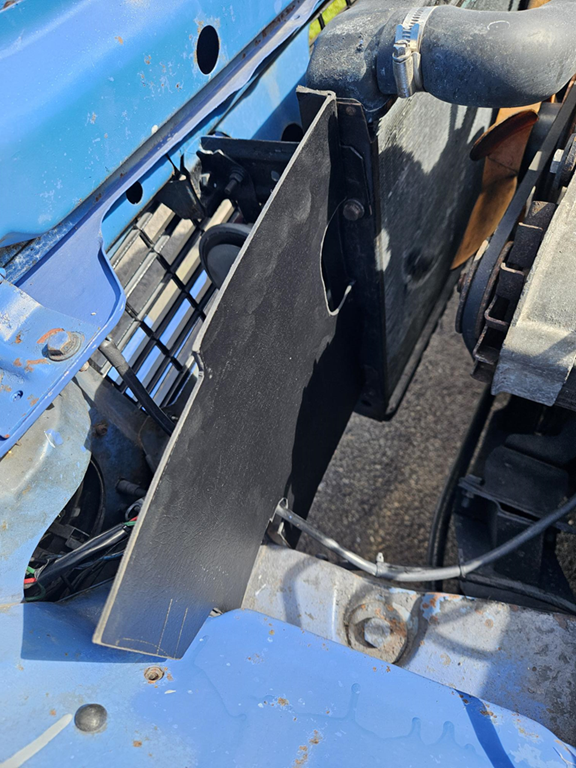 Cowl - Battery side 3.png