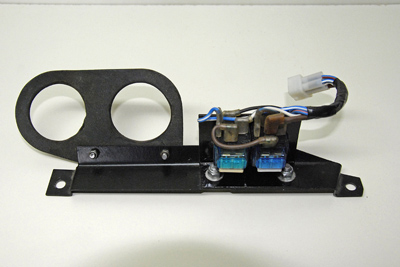 20121013-3596Pw Headlamp relay mounts.jpg