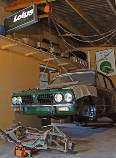20121127-3676Pw removing slave subframe.jpg