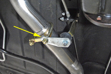 20121204-3847Ptw Intermediate exhaust bracket mounting.jpg
