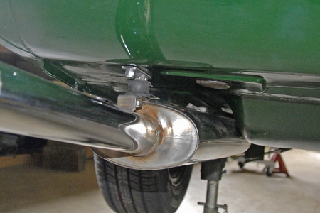 20121204-3856Ptw Rear exhaust bracket mounting.jpg