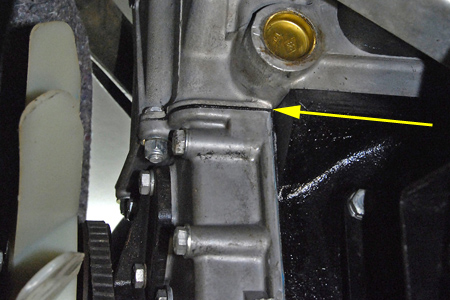 20121215-3882Pw Leaking head gasket.jpg