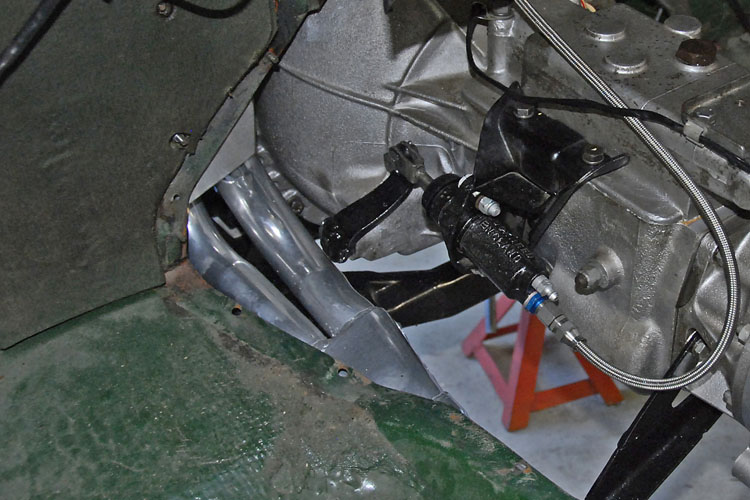 20121210-3878Ptw Clutch slave detail.jpg