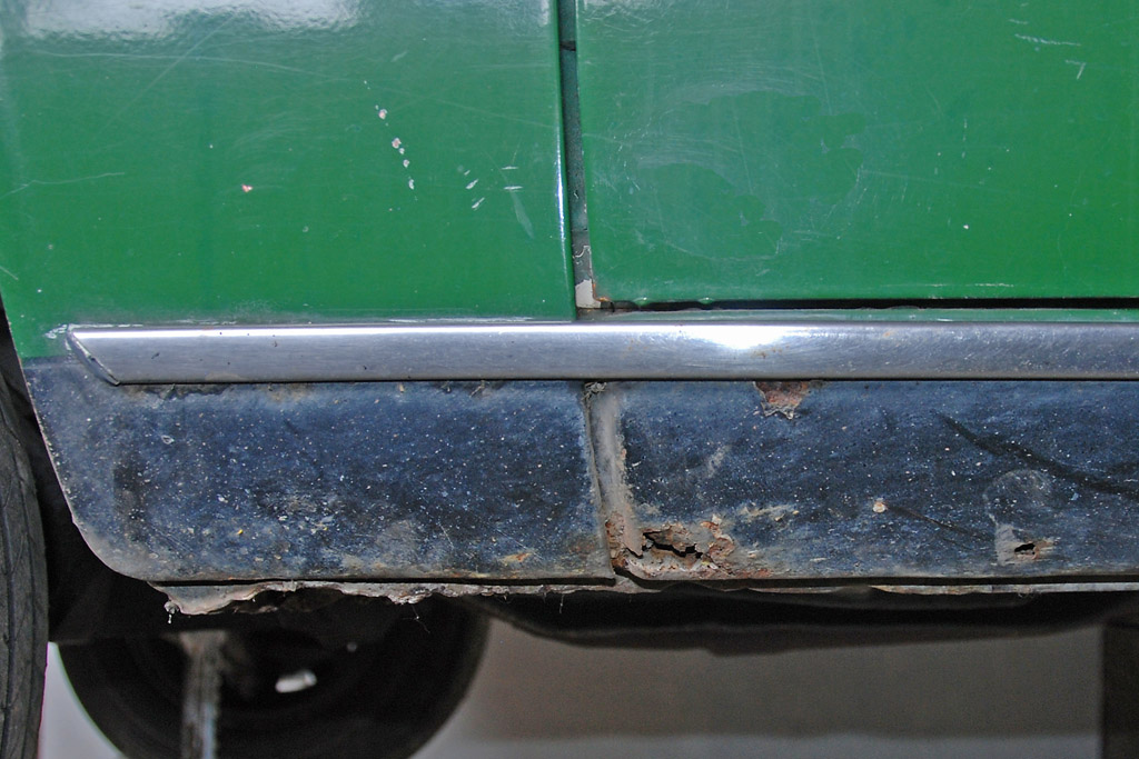 20160104-5692Pxt HJ 1700 LH front sill corrosion.jpg